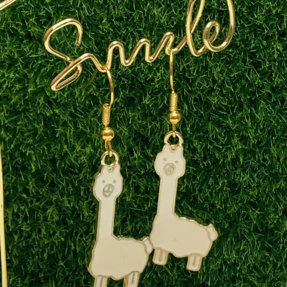 Llama Earrings, Llama Drama, Alpaca Earrings, Silly Earring, Gift Idea, Camel - Picture 5 of 6
